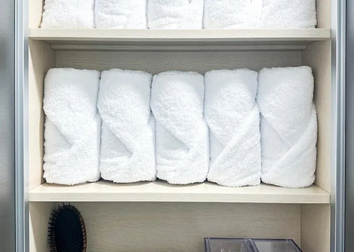 Apartment Boutique, Gangnam - Foreigners Only