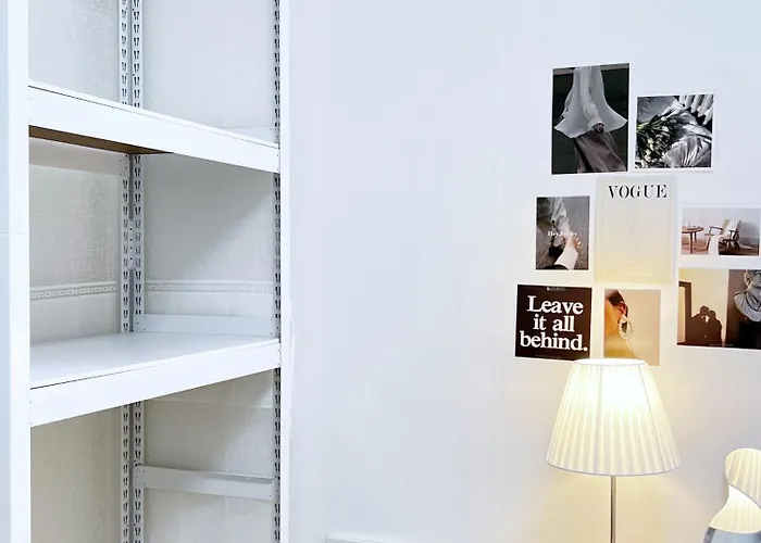 Apartment Boutique, Gangnam - Foreigners Only Seoul